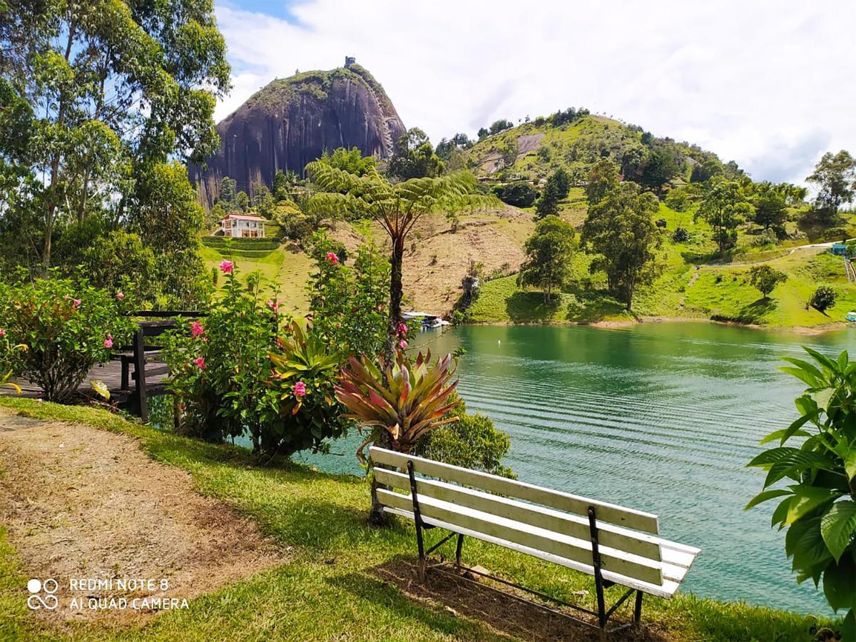 Ecolodge Bahia del Peñón Guatapé Exterior foto