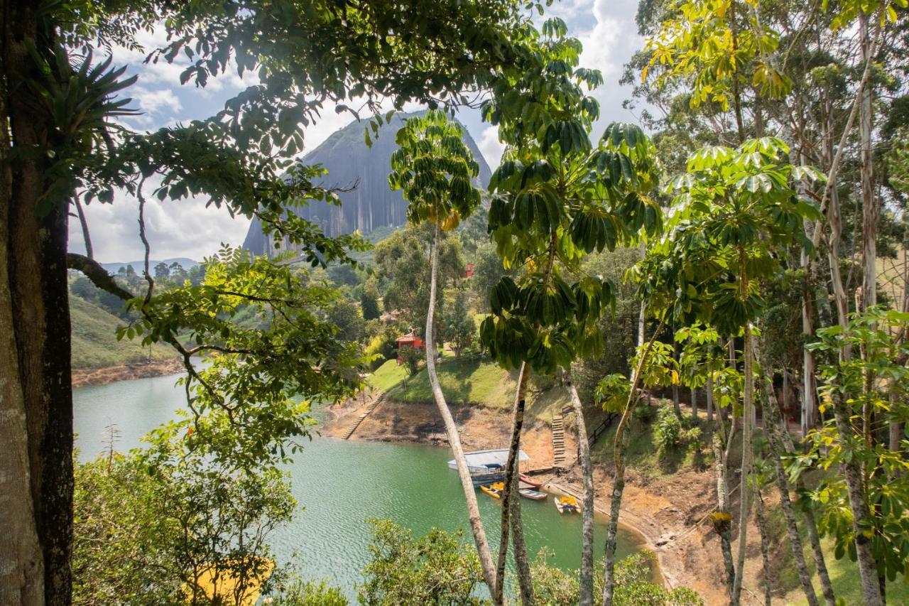 Ecolodge Bahia del Peñón Guatapé Exterior foto
